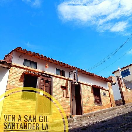 Santander Aleman Hostel 圣希尔 外观 照片