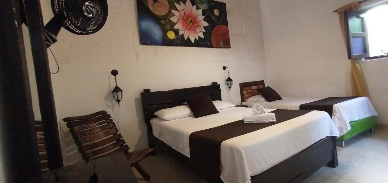 Santander Aleman Hostel 圣希尔 外观 照片