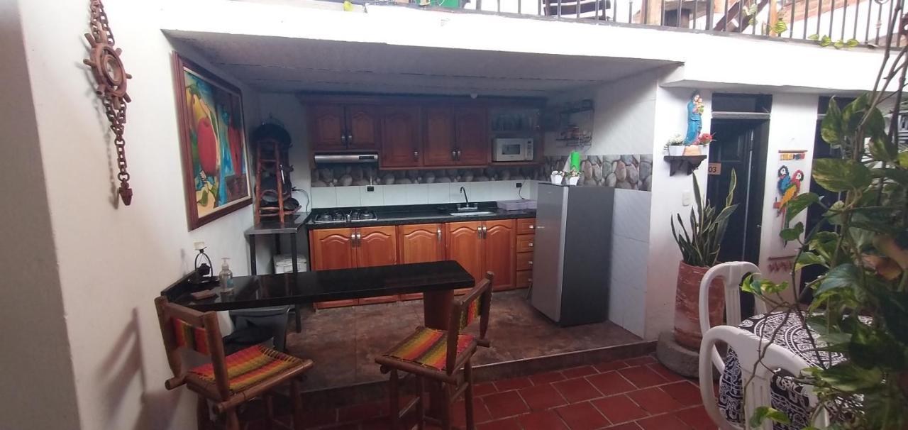 Santander Aleman Hostel 圣希尔 外观 照片