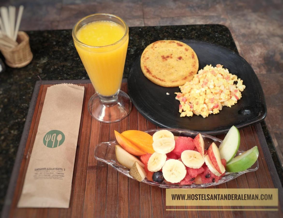 Santander Aleman Hostel 圣希尔 外观 照片