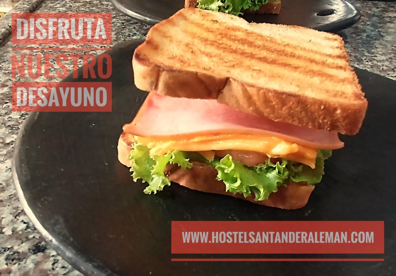 Santander Aleman Hostel 圣希尔 外观 照片