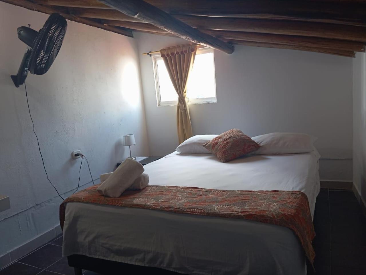 Santander Aleman Hostel 圣希尔 外观 照片