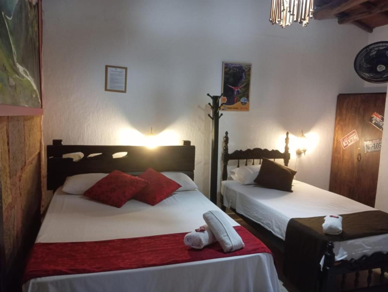 Santander Aleman Hostel 圣希尔 外观 照片
