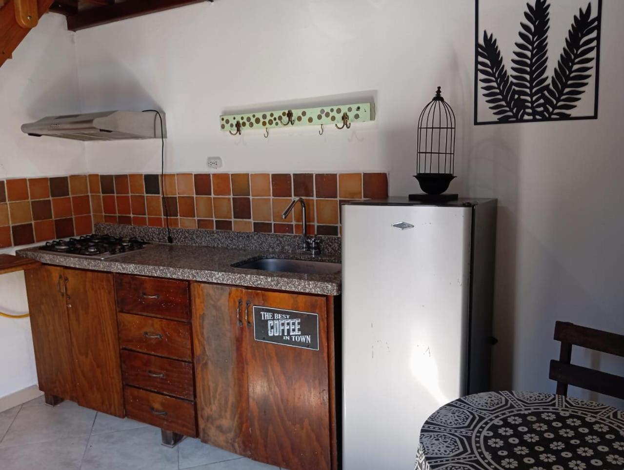 Santander Aleman Hostel 圣希尔 外观 照片