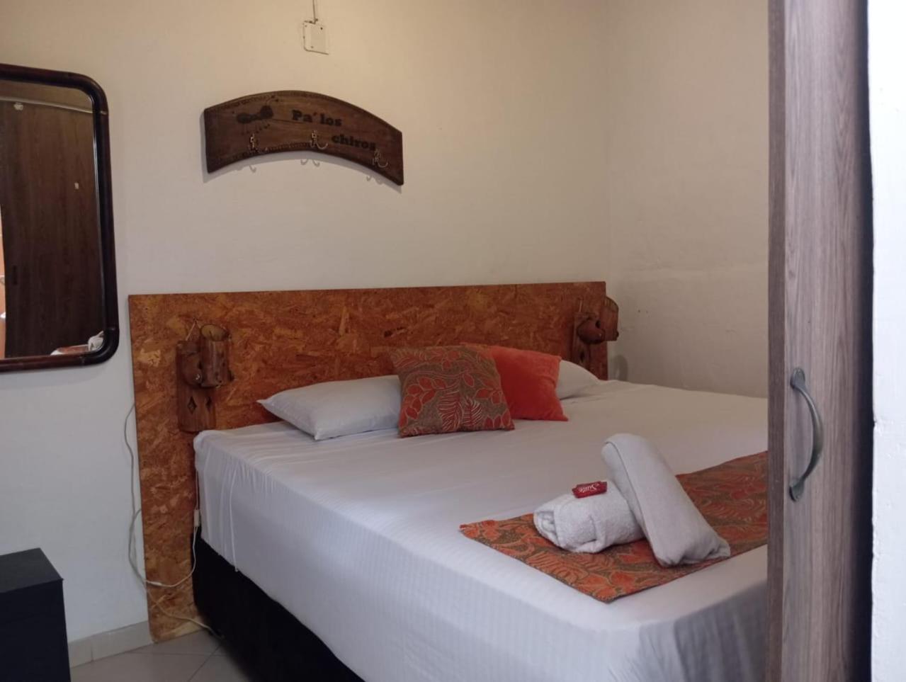 Santander Aleman Hostel 圣希尔 外观 照片